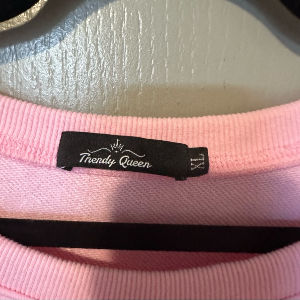 Pink Oversized Sweatshirt Trendy Queen XL BarbieCore Fall Cozy Lounge Streetwear - Picture 2 of 3